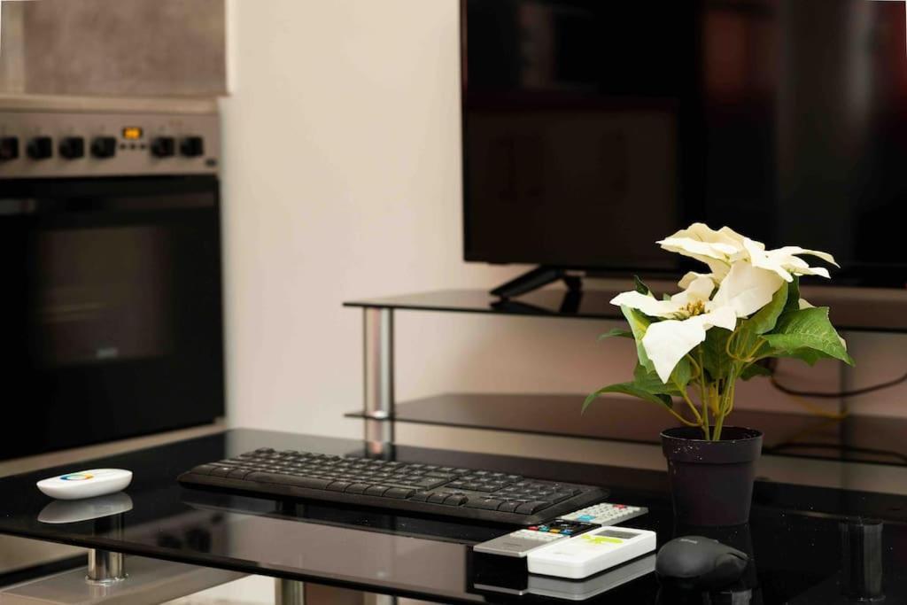 Luxury Studio In Downtown 테살로니키 외부 사진